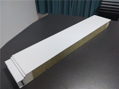 聚氨酯封邊巖棉復(fù)合板